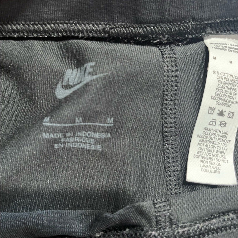 Nike Sportswear essential - Picture 11 of 12